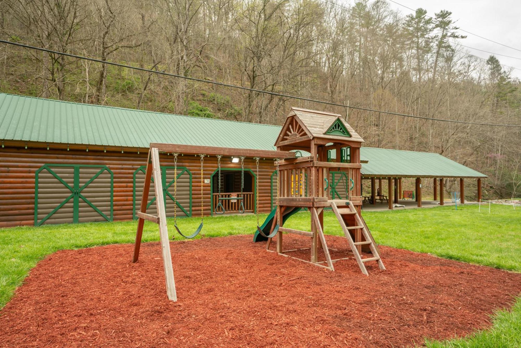 Hawks Nest Mountain Cabin Sevierville Exterior photo